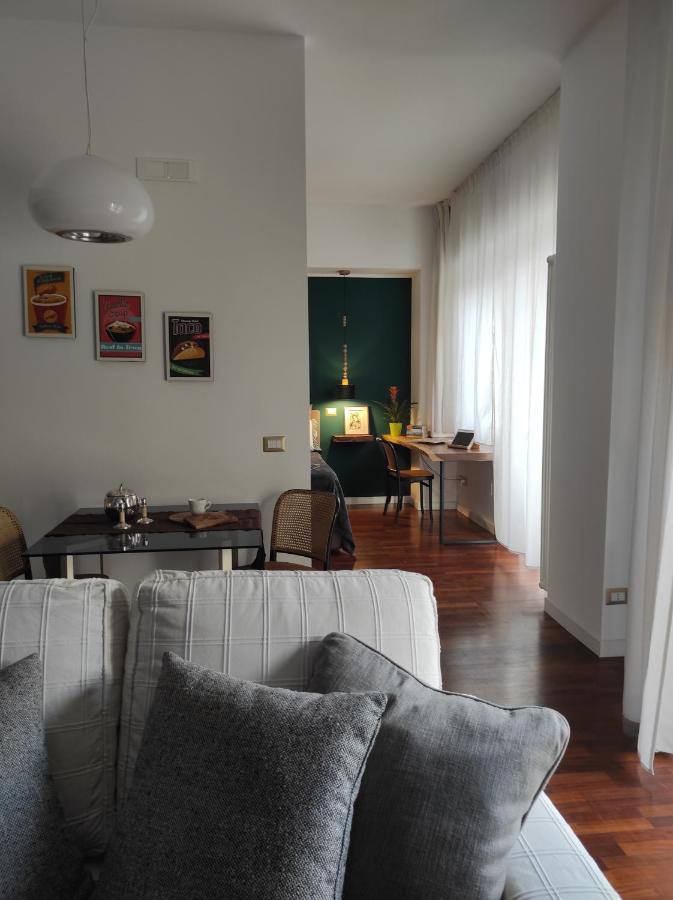 Centralissimo E Confortevole, Fronte Petruzzelli Bari Buitenkant foto