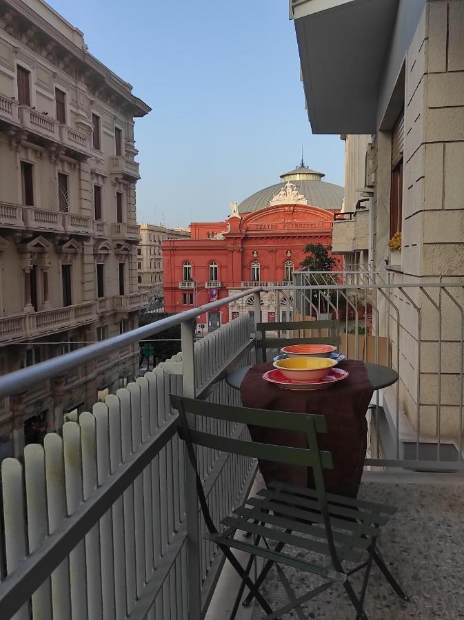 Centralissimo E Confortevole, Fronte Petruzzelli Bari Buitenkant foto